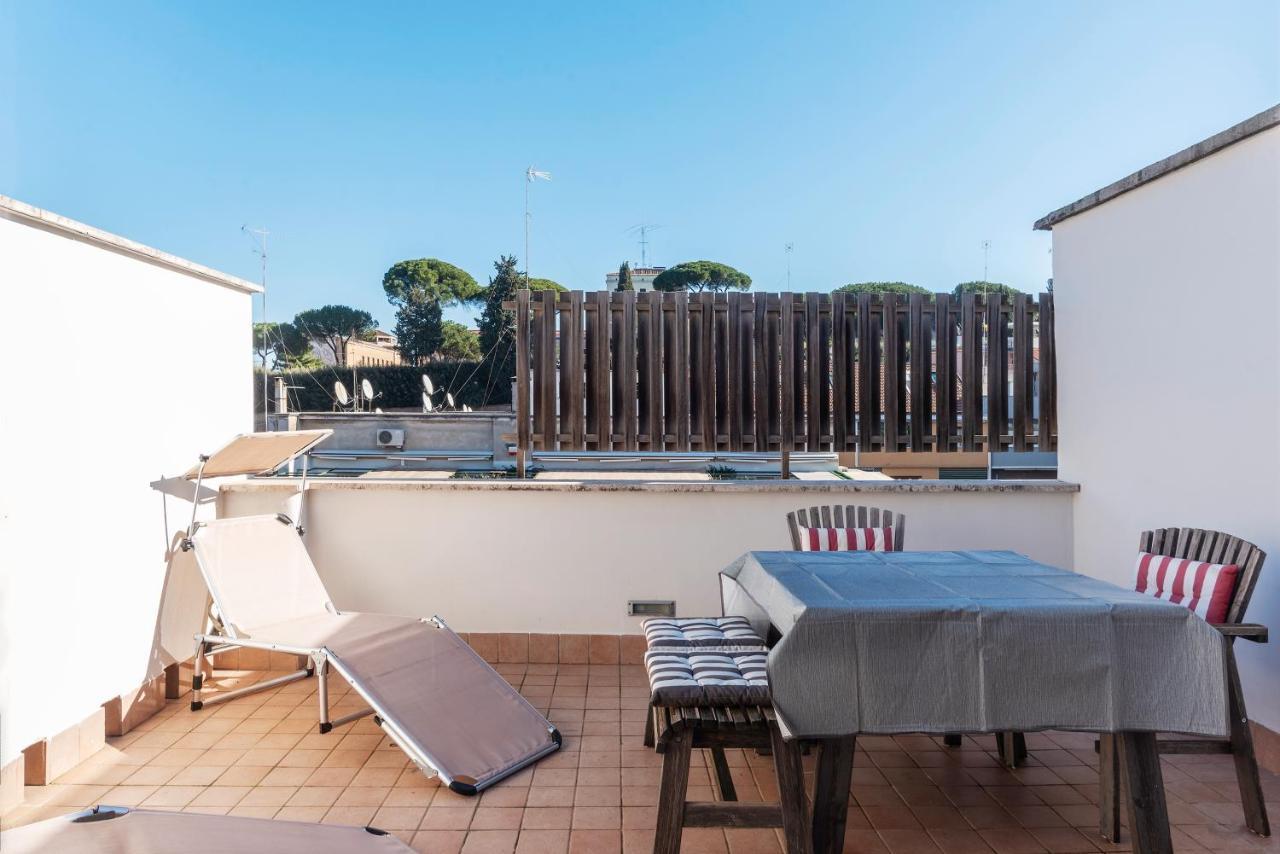Bright Apt With Views Of San Pietro Rome Exterior photo